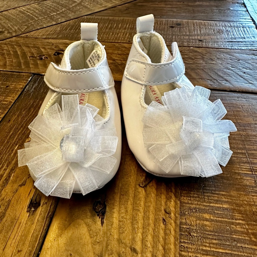 Laura Ashley size 2 baby shoes. Only worn few times